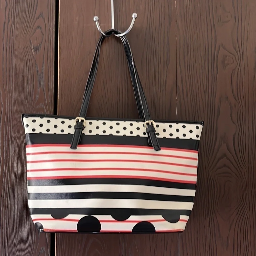 Anne Klein red/ black/ ivory purse. - Picture 6 of 12